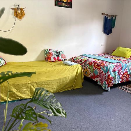 Cheap Hostel Quepos Esterno foto