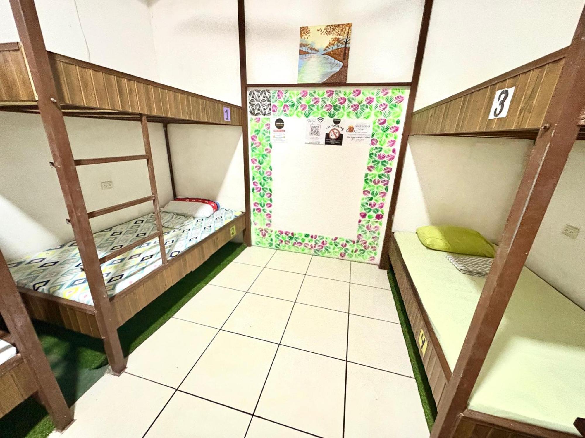 Cheap Hostel Quepos Esterno foto
